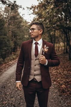 Fall Into Style: The Best Suit Colors & Patterns for Autumn in OC & LA